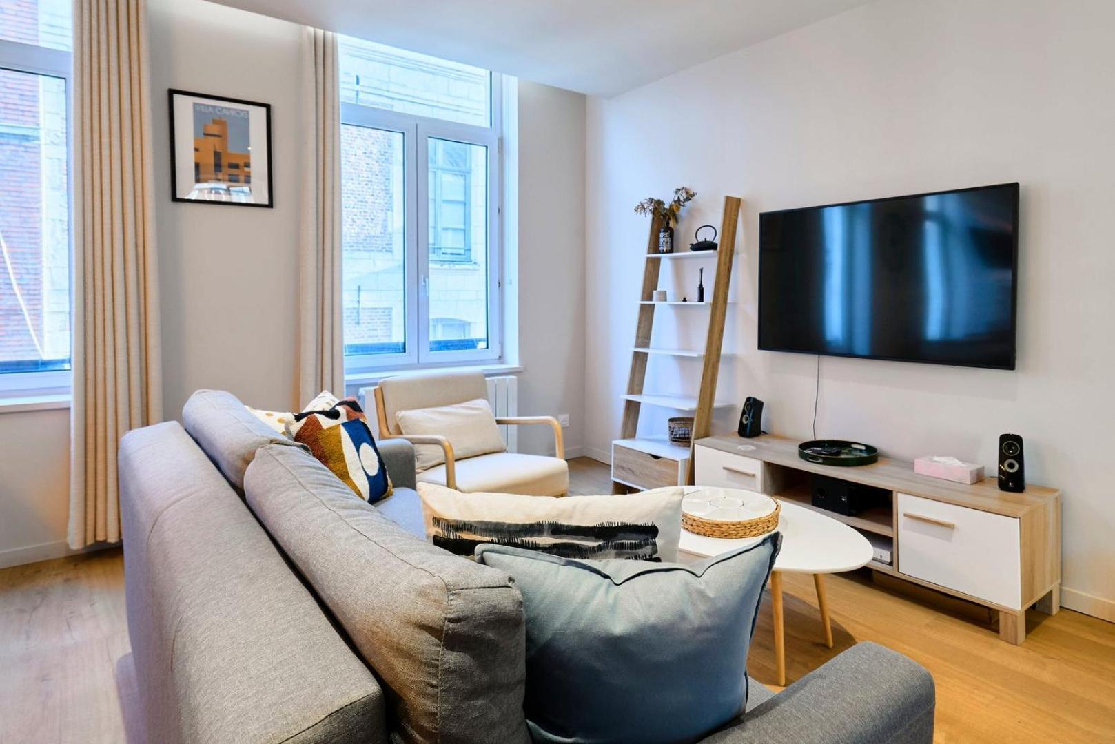 Apartment With Parking In The Heart Of Old Lille Exterior photo